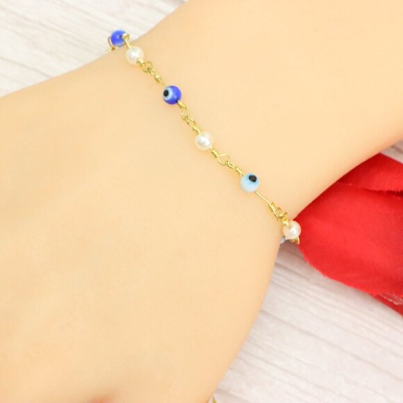 "Trendy Handmade Bracelet – A Thoughtful Gift for Girls & Women | UNVRC1380 - Picture 6 of 10